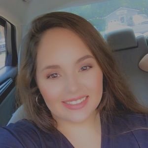 Meet your Posher, Catlyn